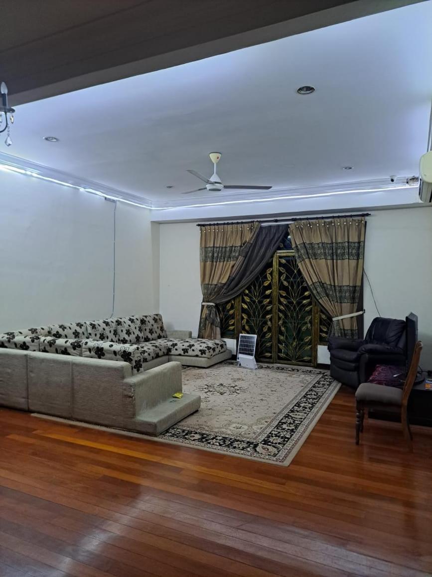 Villa Shamir Sepang Eksteriør bilde